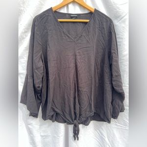 Torrid Size 3 bell sleeve cropped tie front shirt